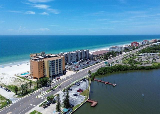 Holiday Villas III- 302 in Indian Shores Use promo FALL7FOR6 August–November!