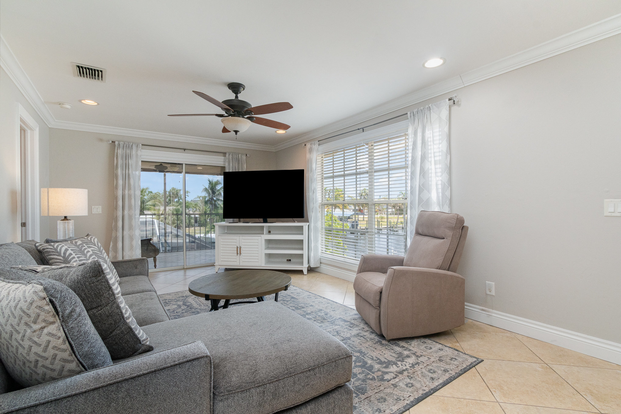 4822 Gary #B - Annual - Rented