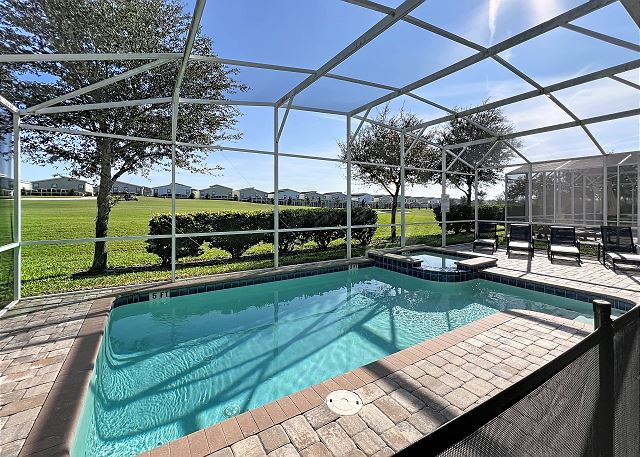 Pebble Beach Villa: 24/7 Support During Your Stay in ChampionsGate Resort!