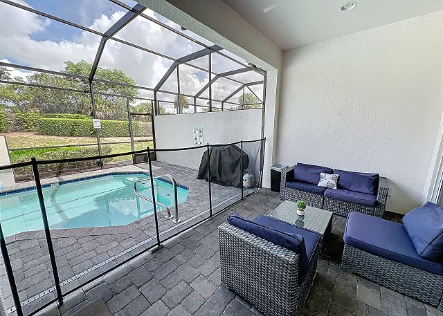 Blue Harbour Retreat -Private Pool, 24/7 Support During Your Stay
