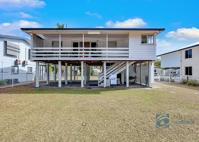 21 Walkers Point Esplanade