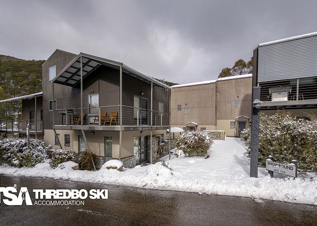 Snowbound Chalet 4
