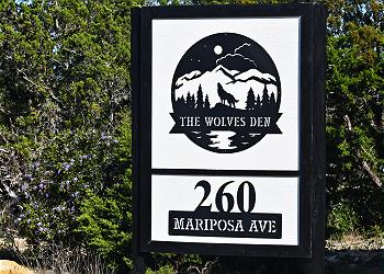 The Wolves Den