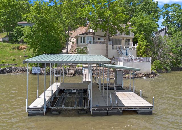 4 Bedroom lakefront with breathtaking main channel views!