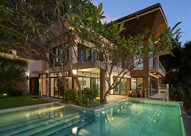 Casa Alegria front view with infinity pool