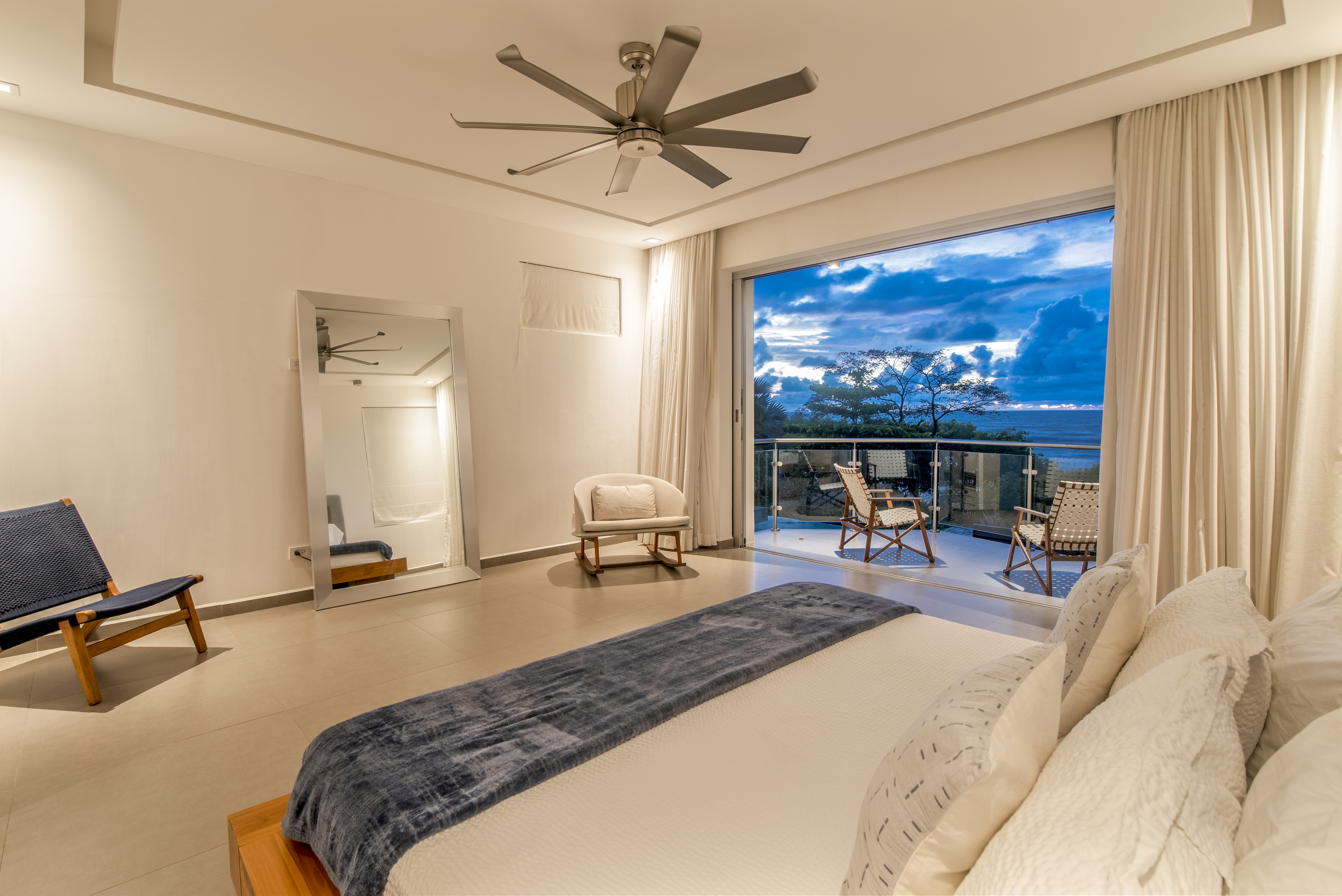 Upper Suite