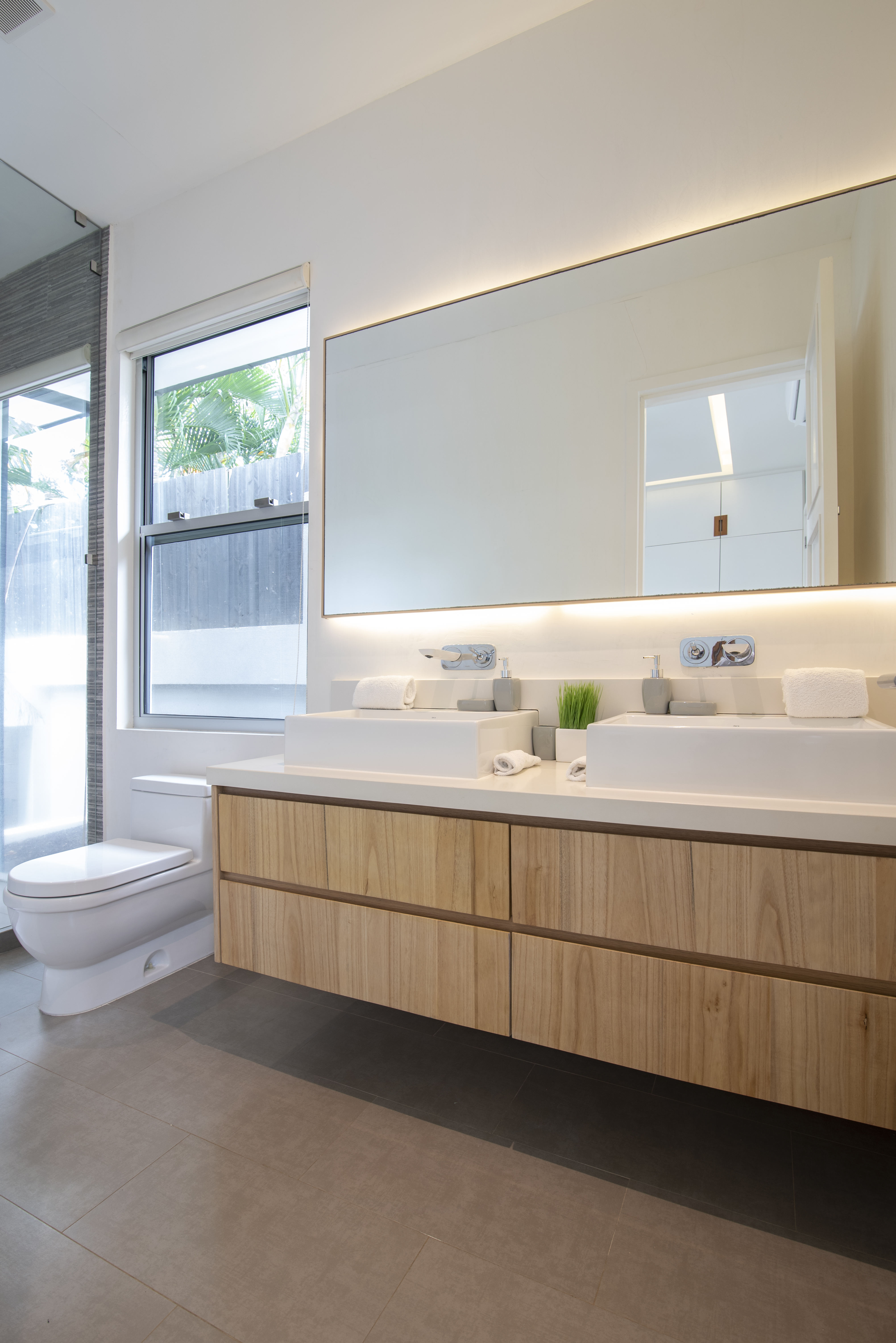 Second King Guest Suite Bathroom