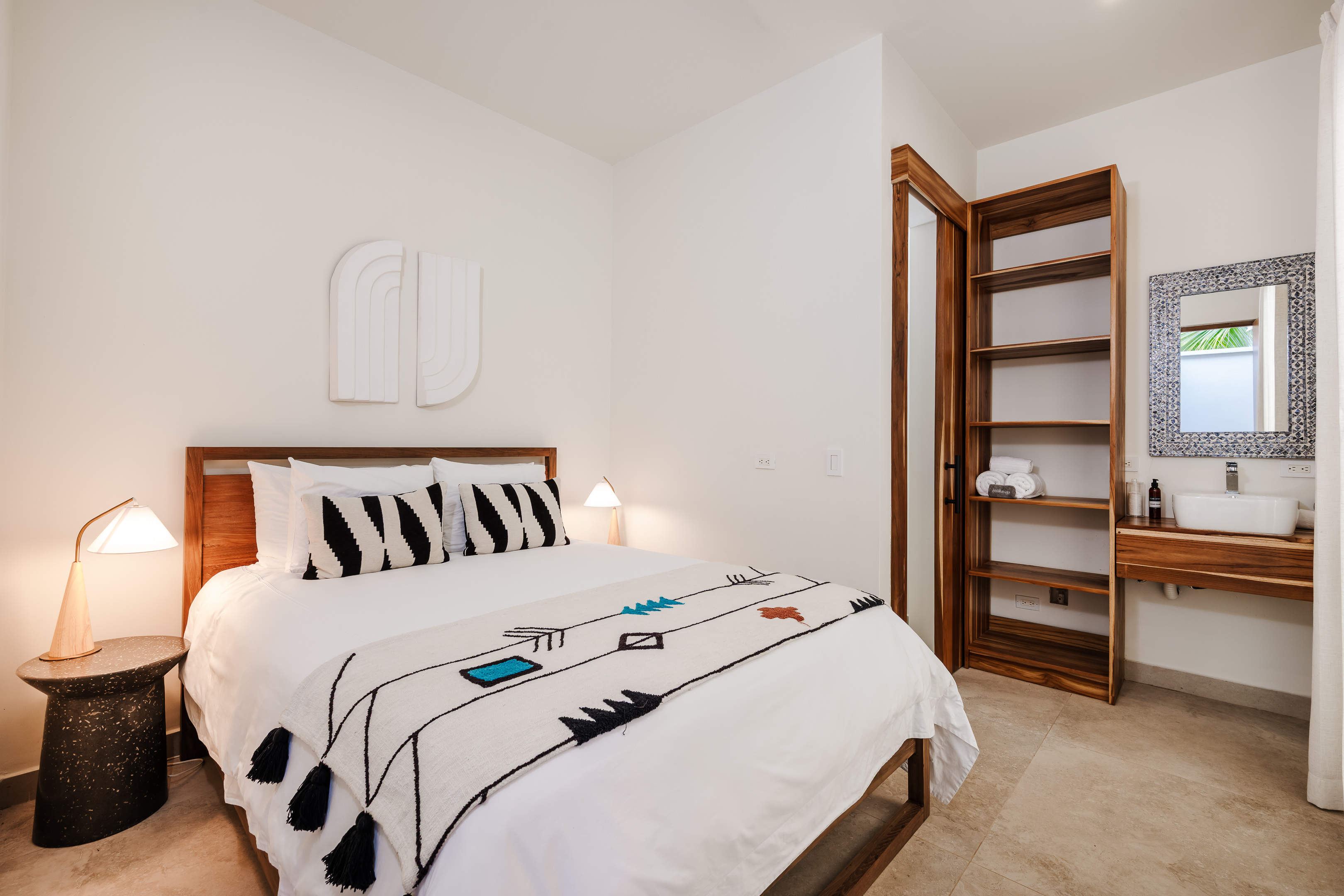 Additional staff bedroom with own bathroom