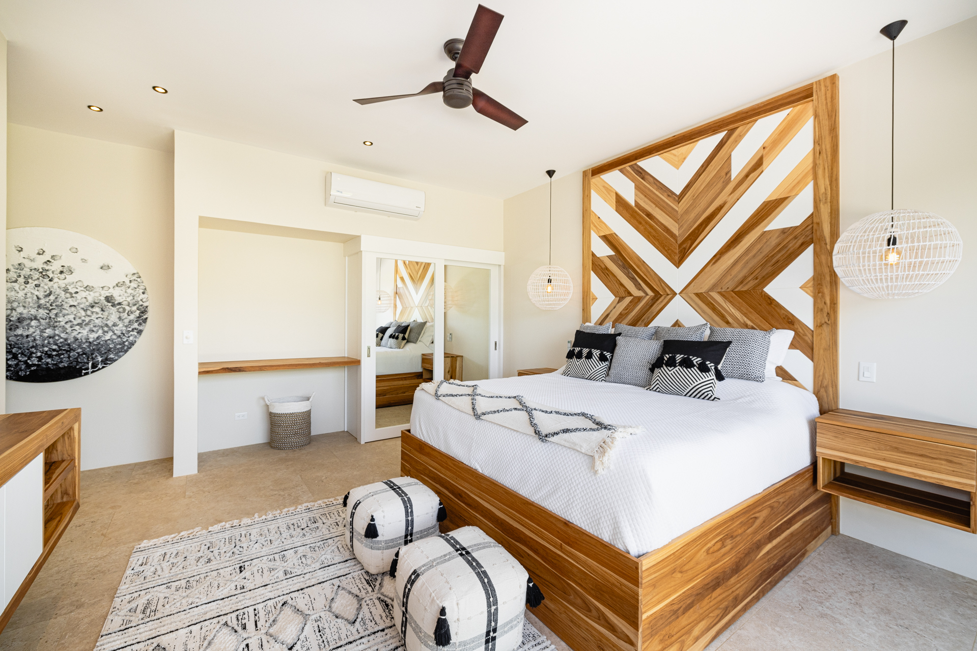 Couple-oriented apartment