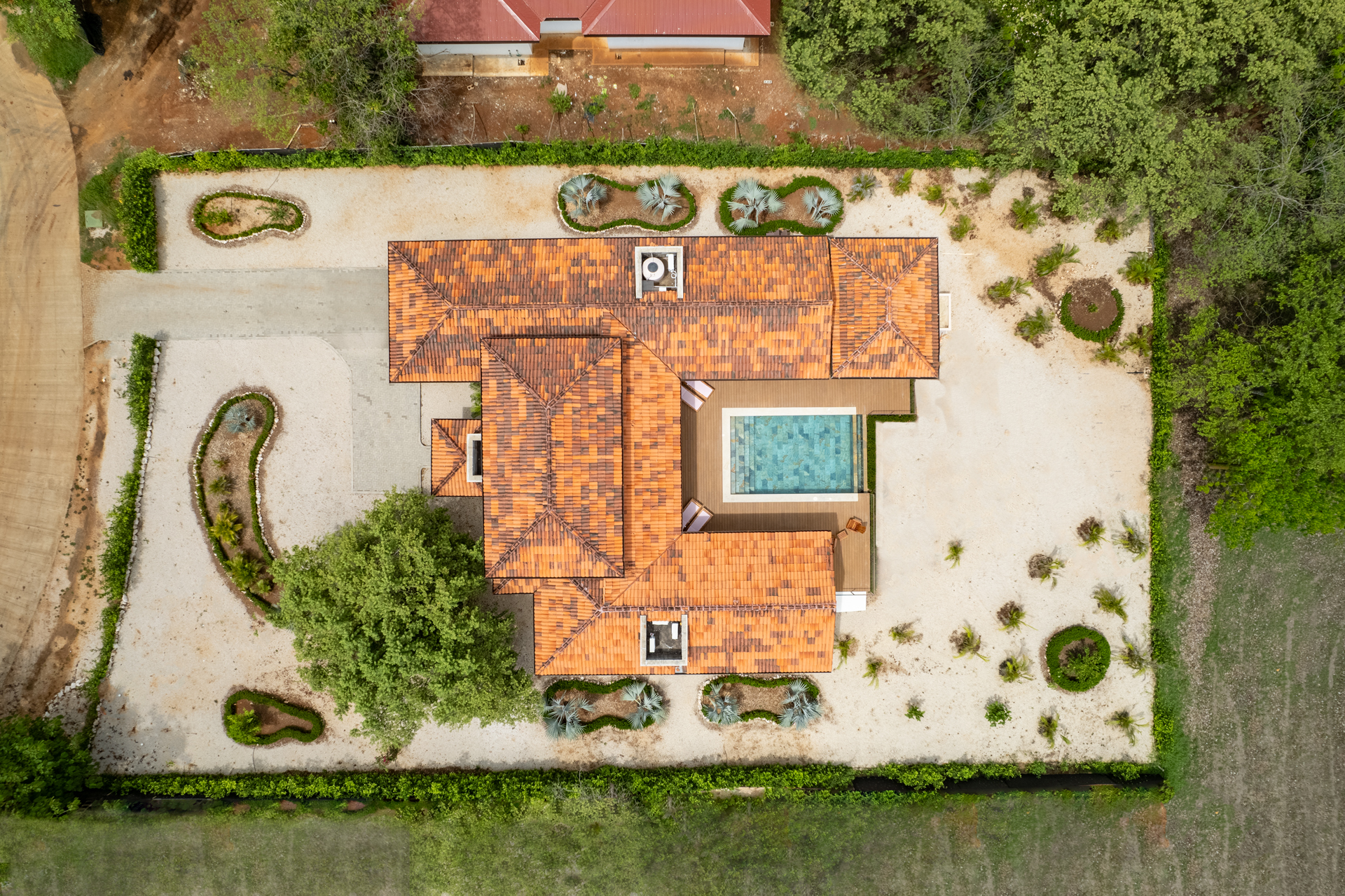 Big house on a big lot!