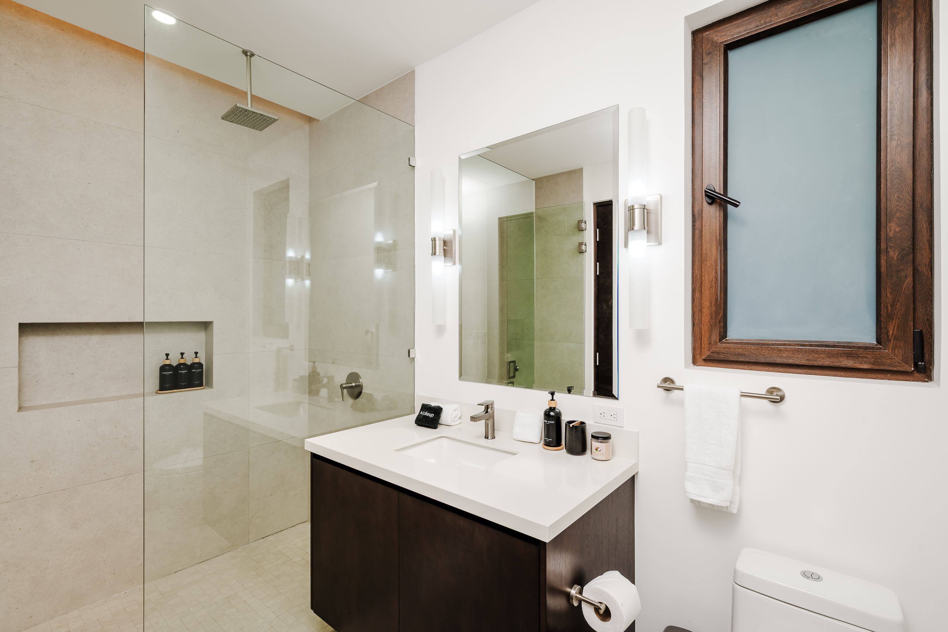 Bathroom 4 ensuite