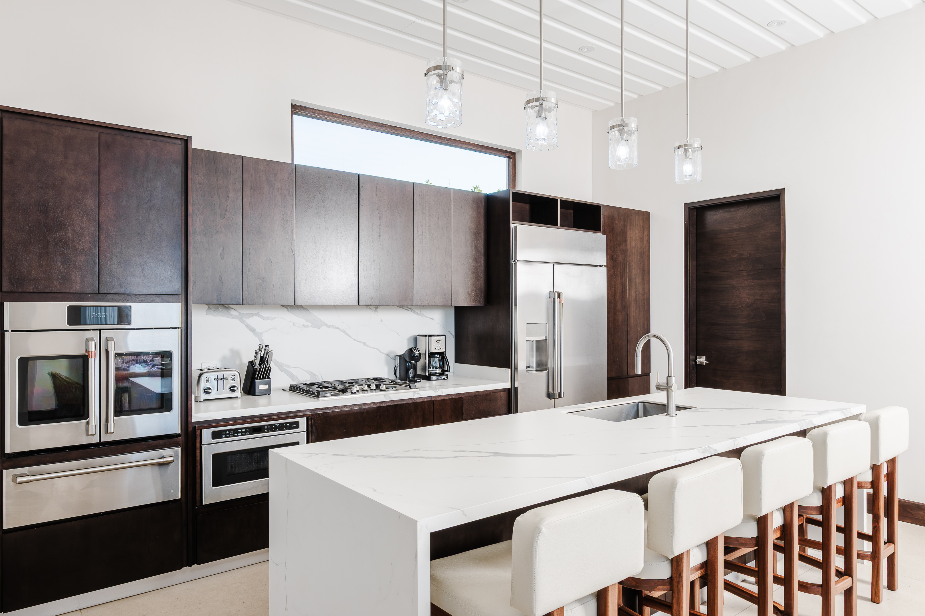 Gourmet kitchen