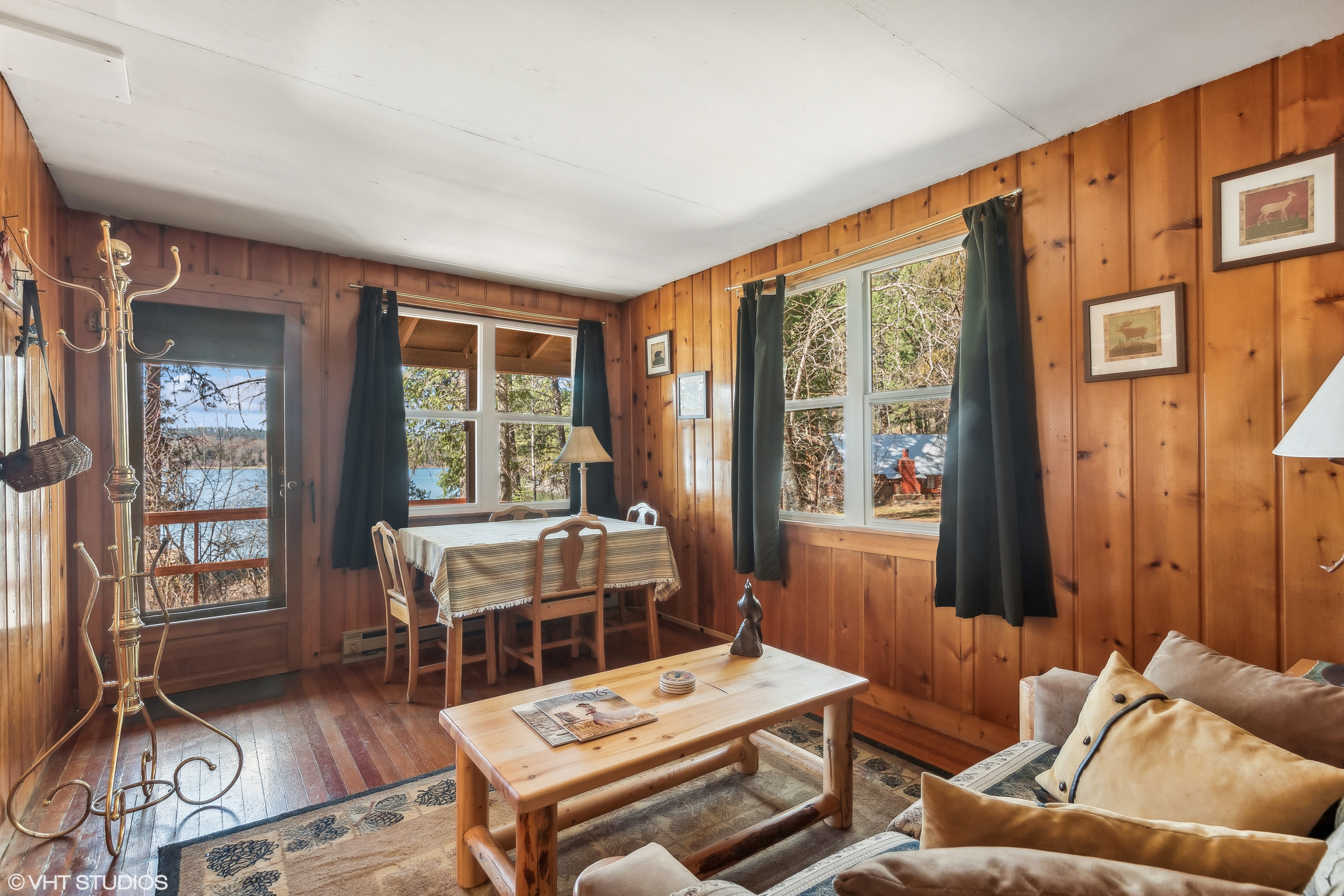 Living Room in Hunters Cabin