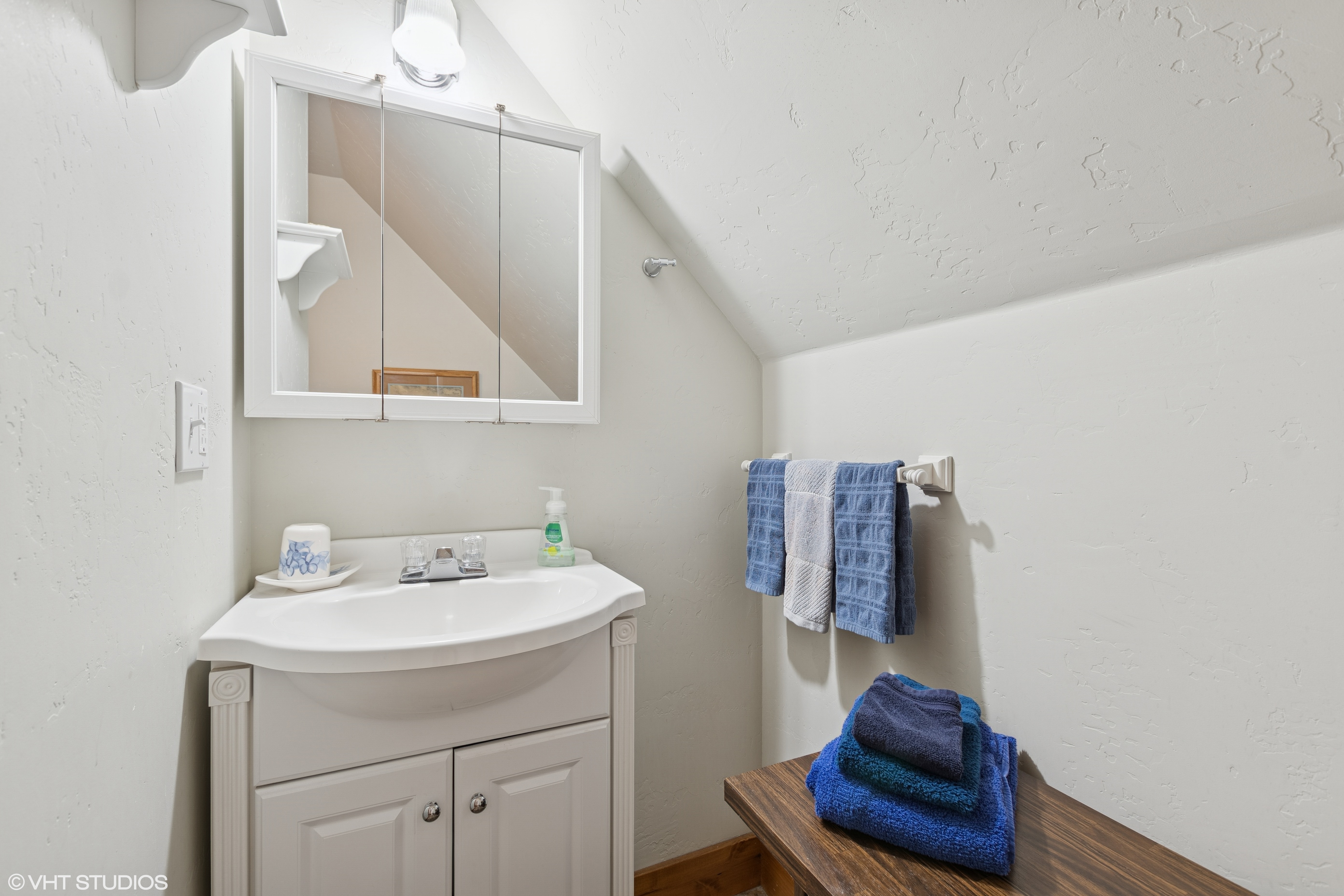 Shared Bath in Mother in Law Suite