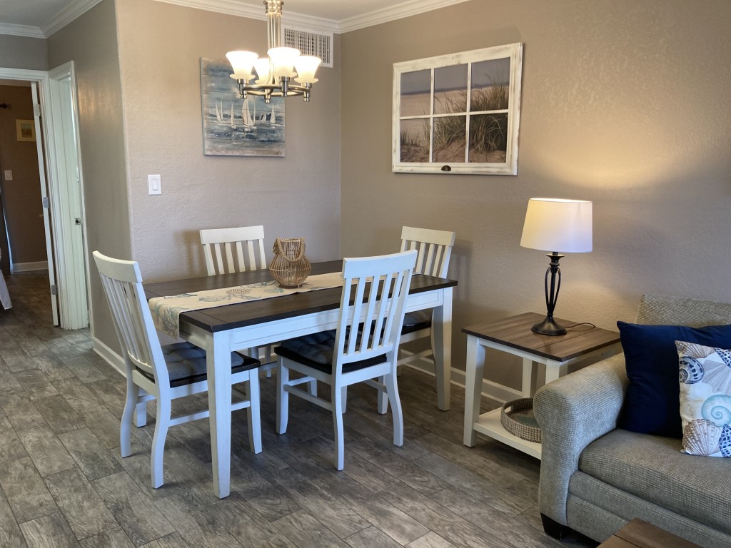 Beautiful Ground Level Condo | Photo 5