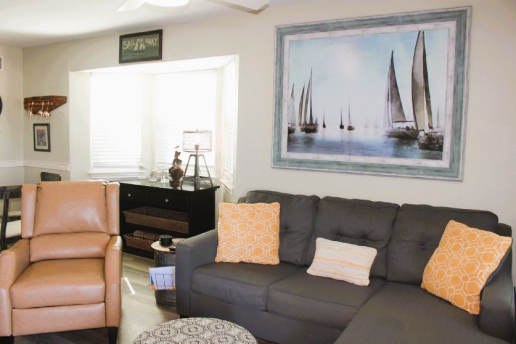 Luxury End Condo. Boat slip at your back patio. | Photo 7