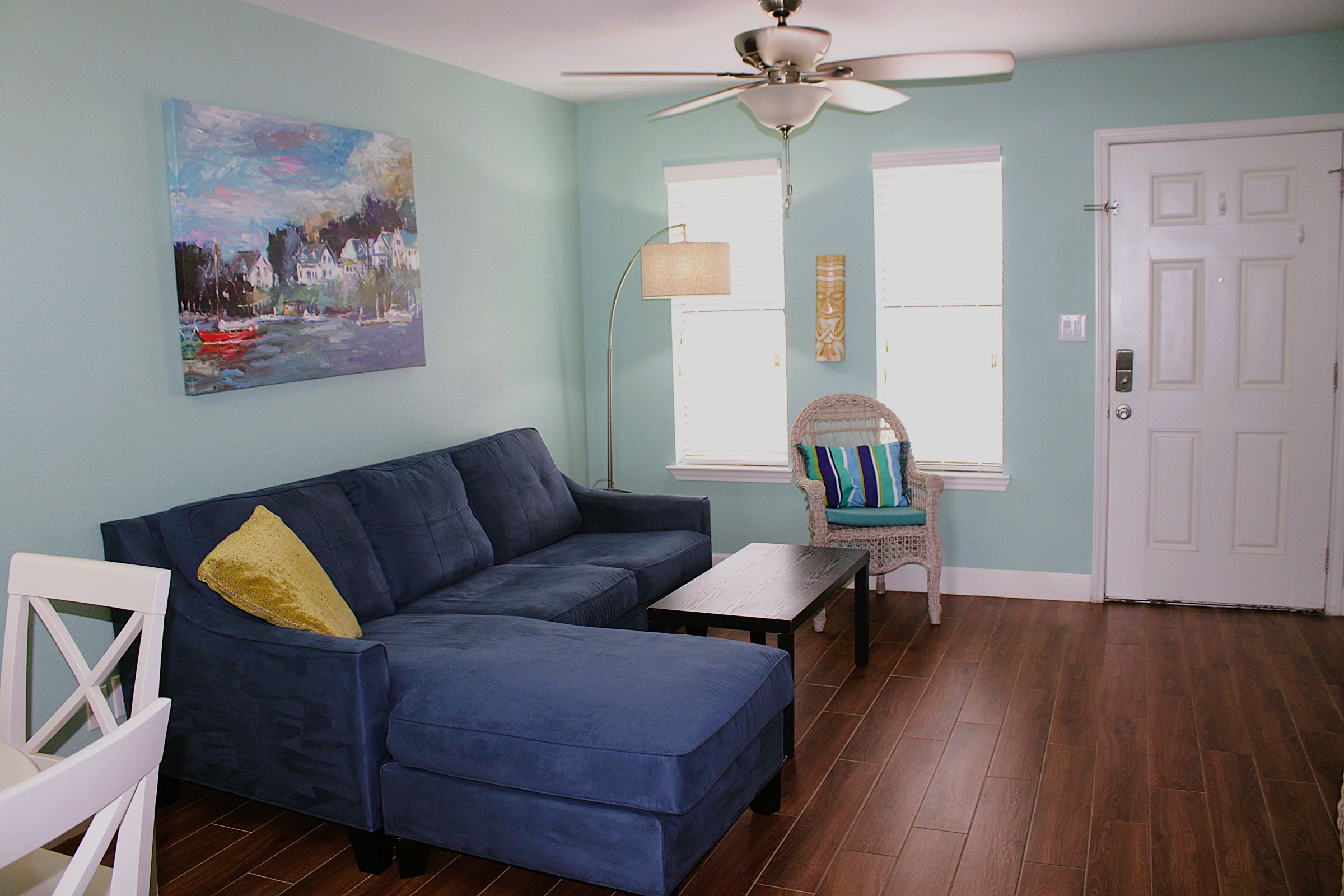 Second floor condo with canal view | Photo 4
