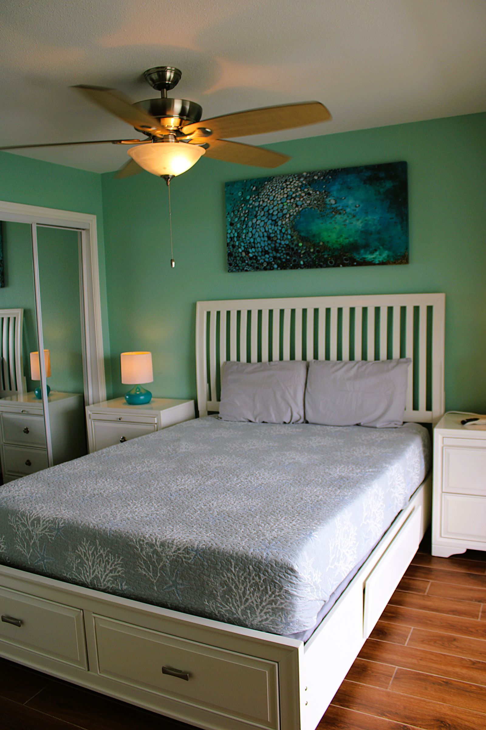 Second floor condo with canal view | Photo 2