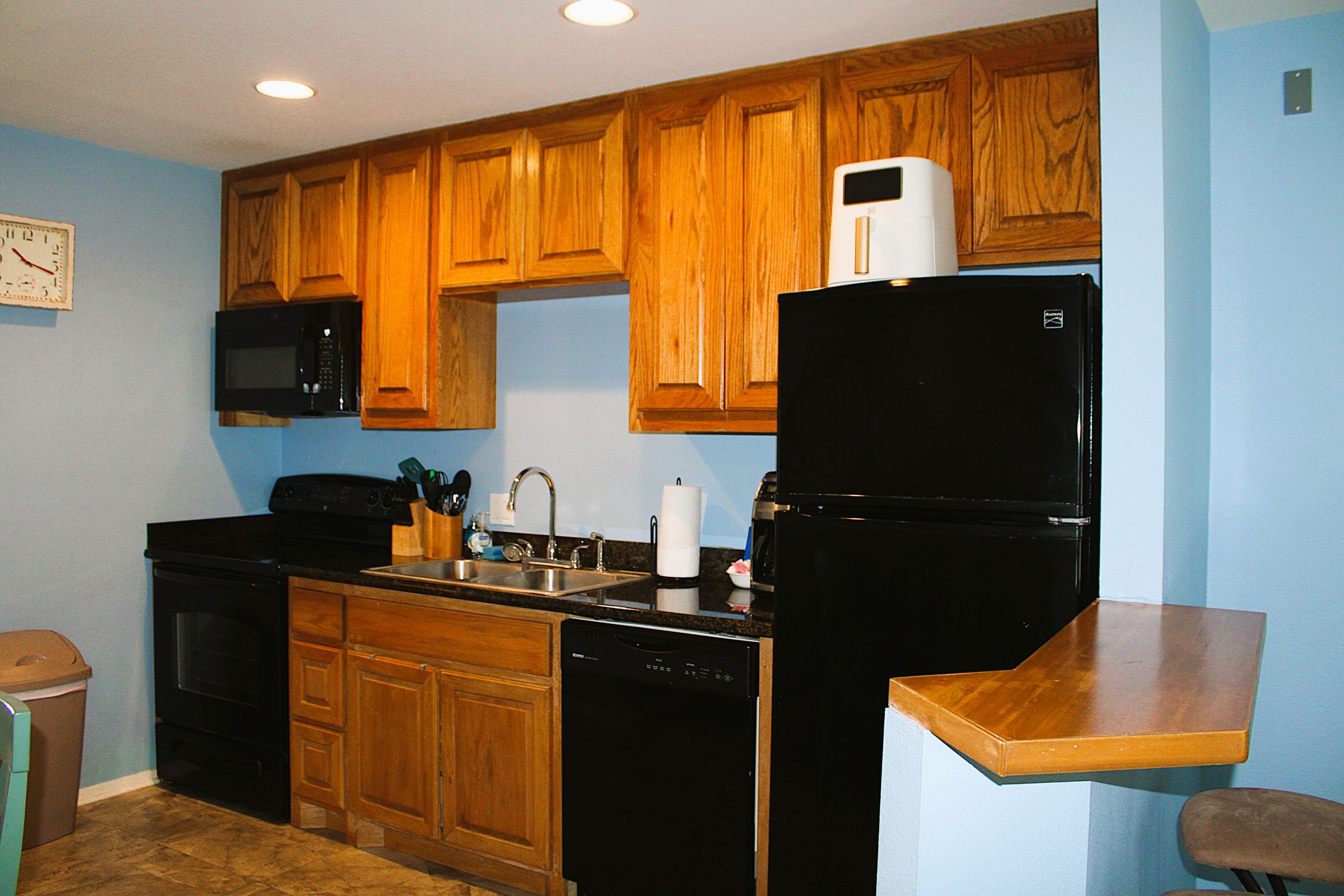 Single bedroom condo | Photo 11