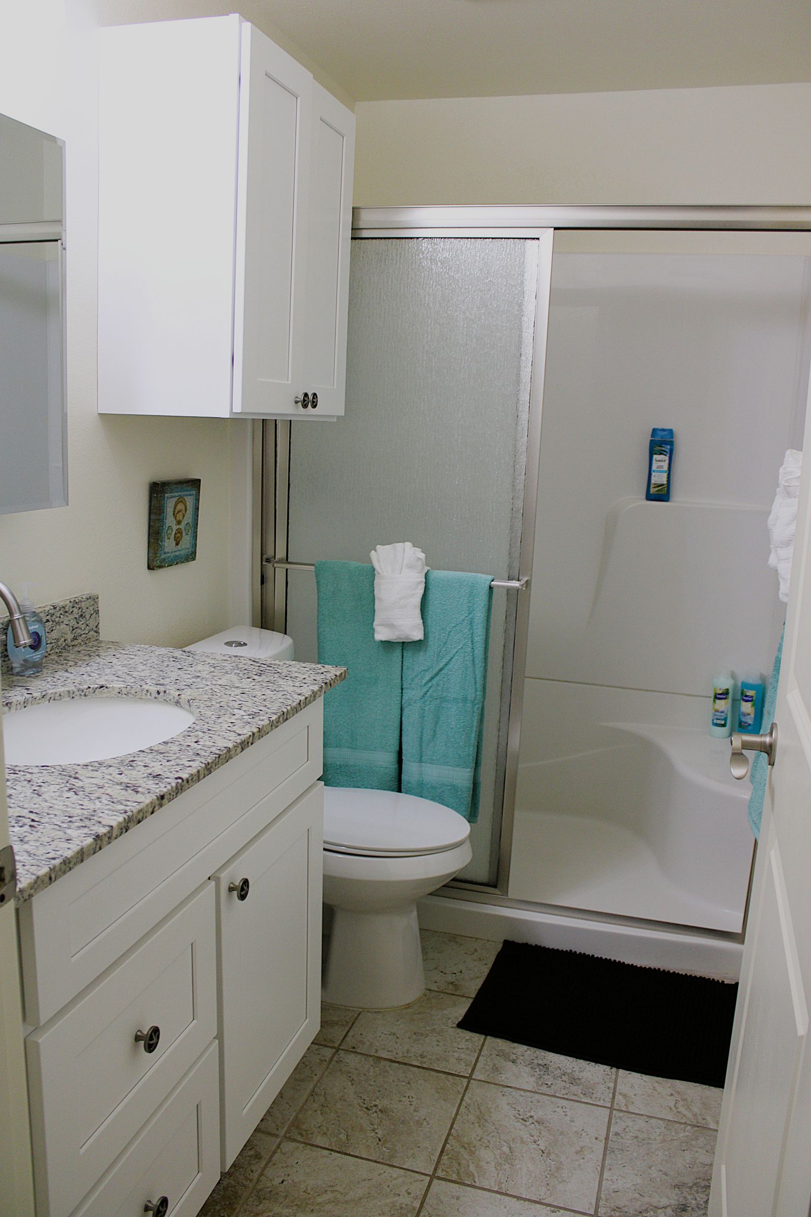 Key Allegro property overlooking canal | Photo 3