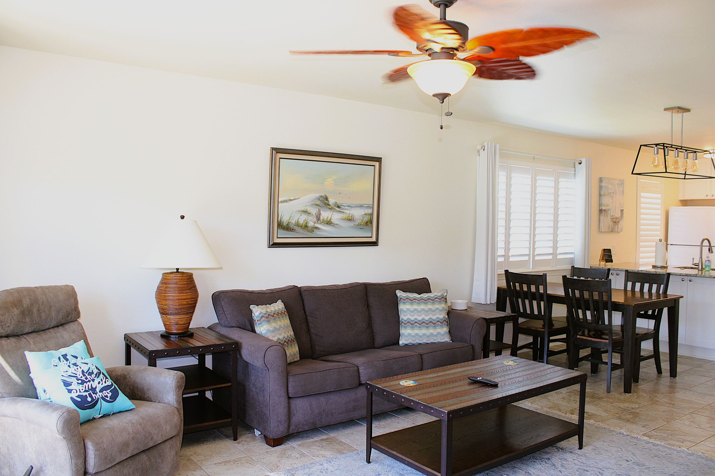 Key Allegro property overlooking canal | Photo 8