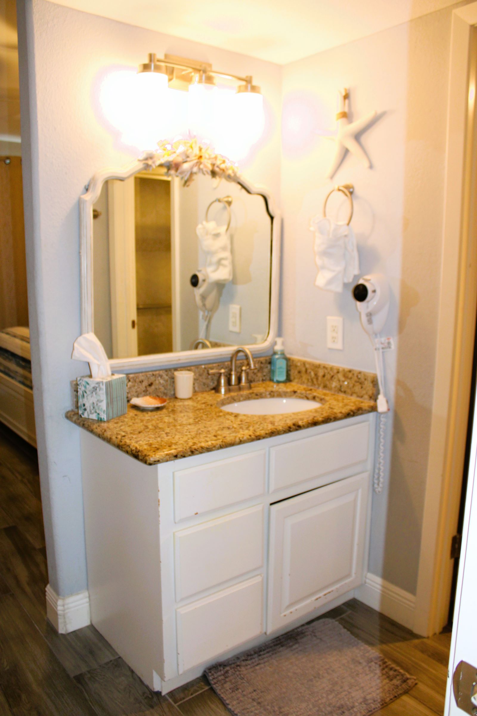 Bayfront bayside condo | Photo 2