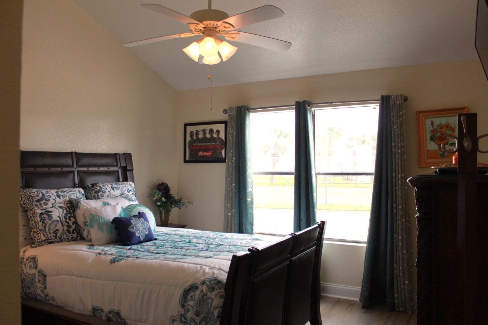 Bayfront canal side condo | Photo 13