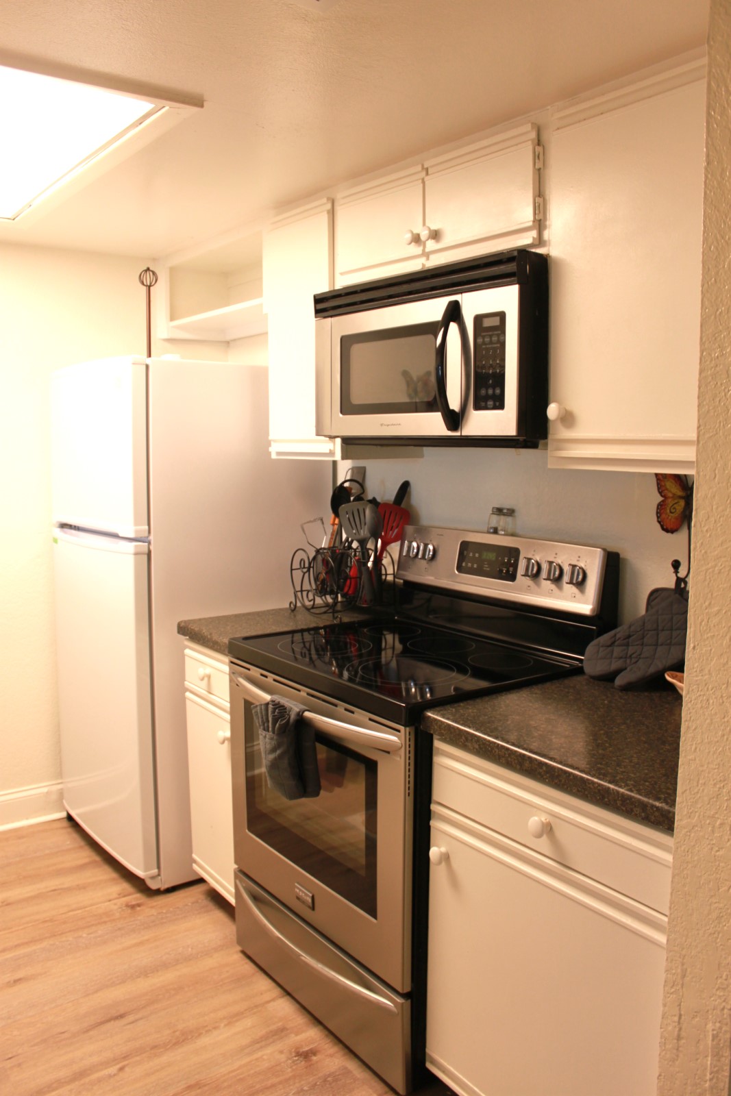 Bayfront canal side condo | Photo 16