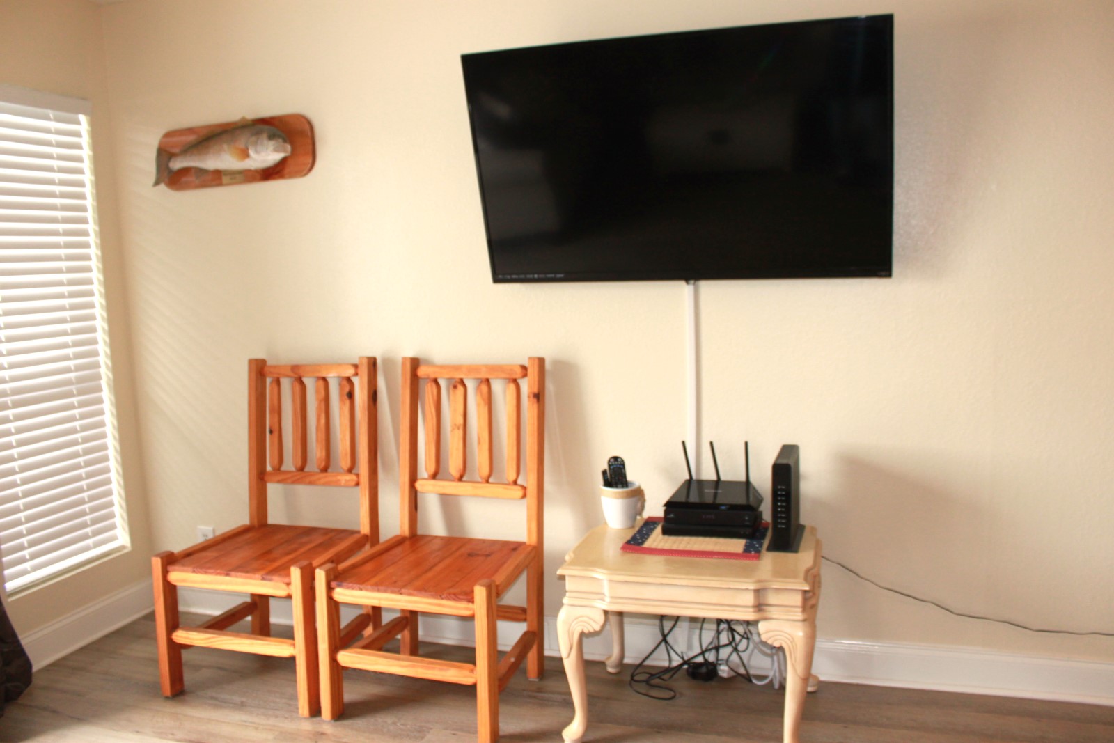 Bayfront canal side condo | Photo 4