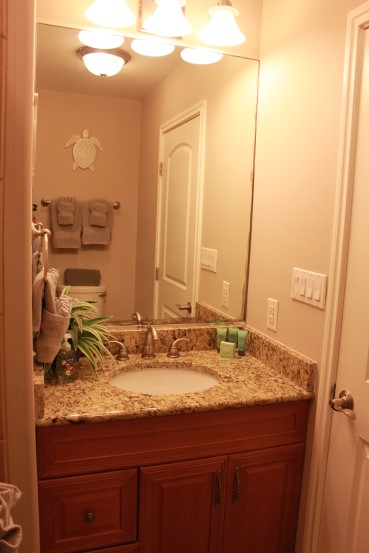 Canal side condo at Bayfront | Photo 10
