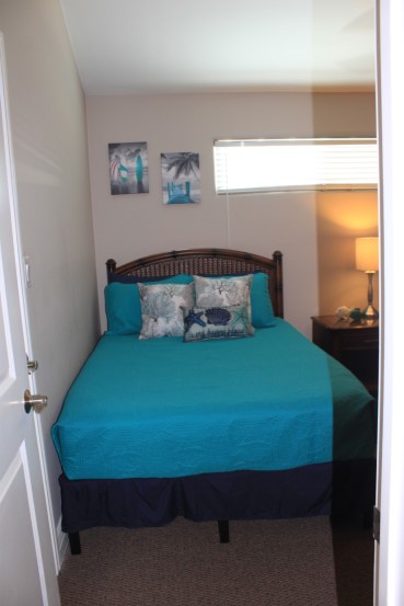 Canal side condo at Bayfront | Photo 6