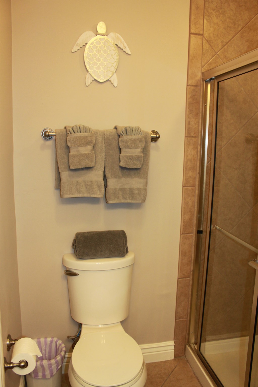Canal side condo at Bayfront | Photo 23