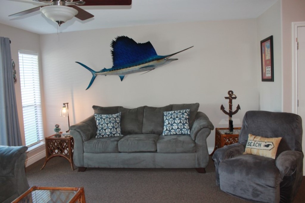 Canal side condo at Bayfront | Photo 27