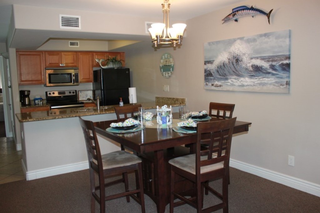 Canal side condo at Bayfront | Photo 11