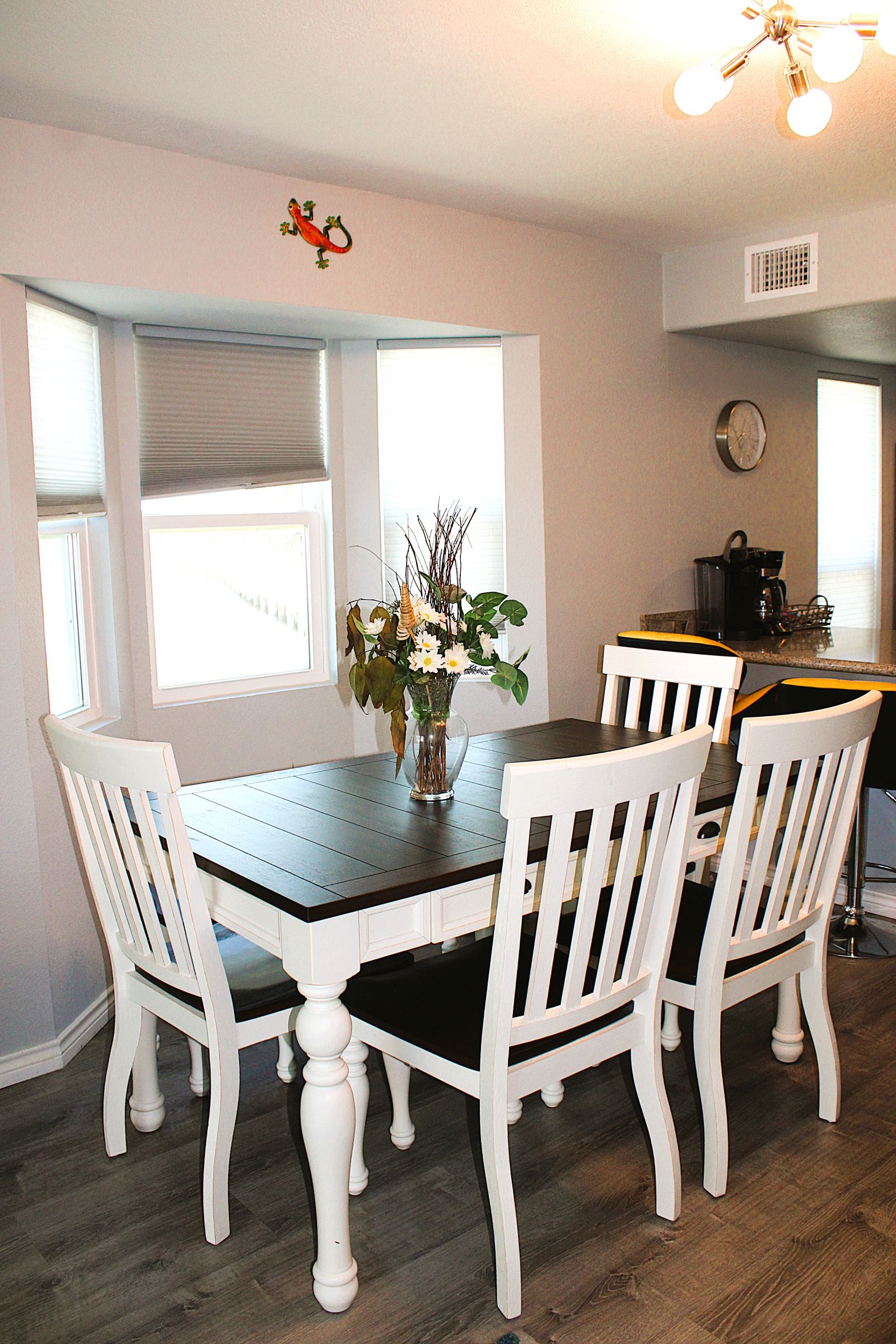 Condo @ Bayfront at Kontiki | Photo 11