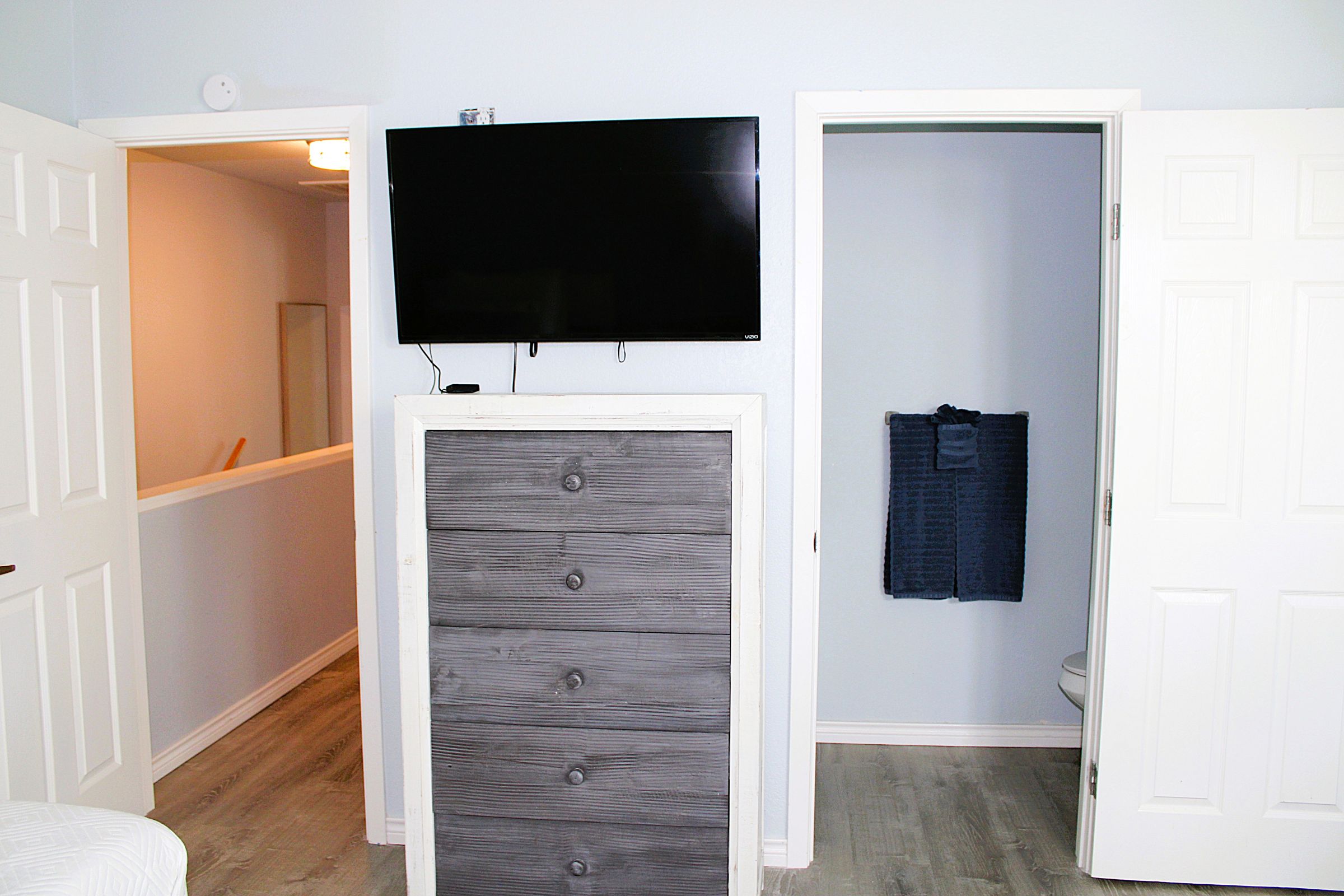 Condo @ Bayfront at Kontiki | Photo 5