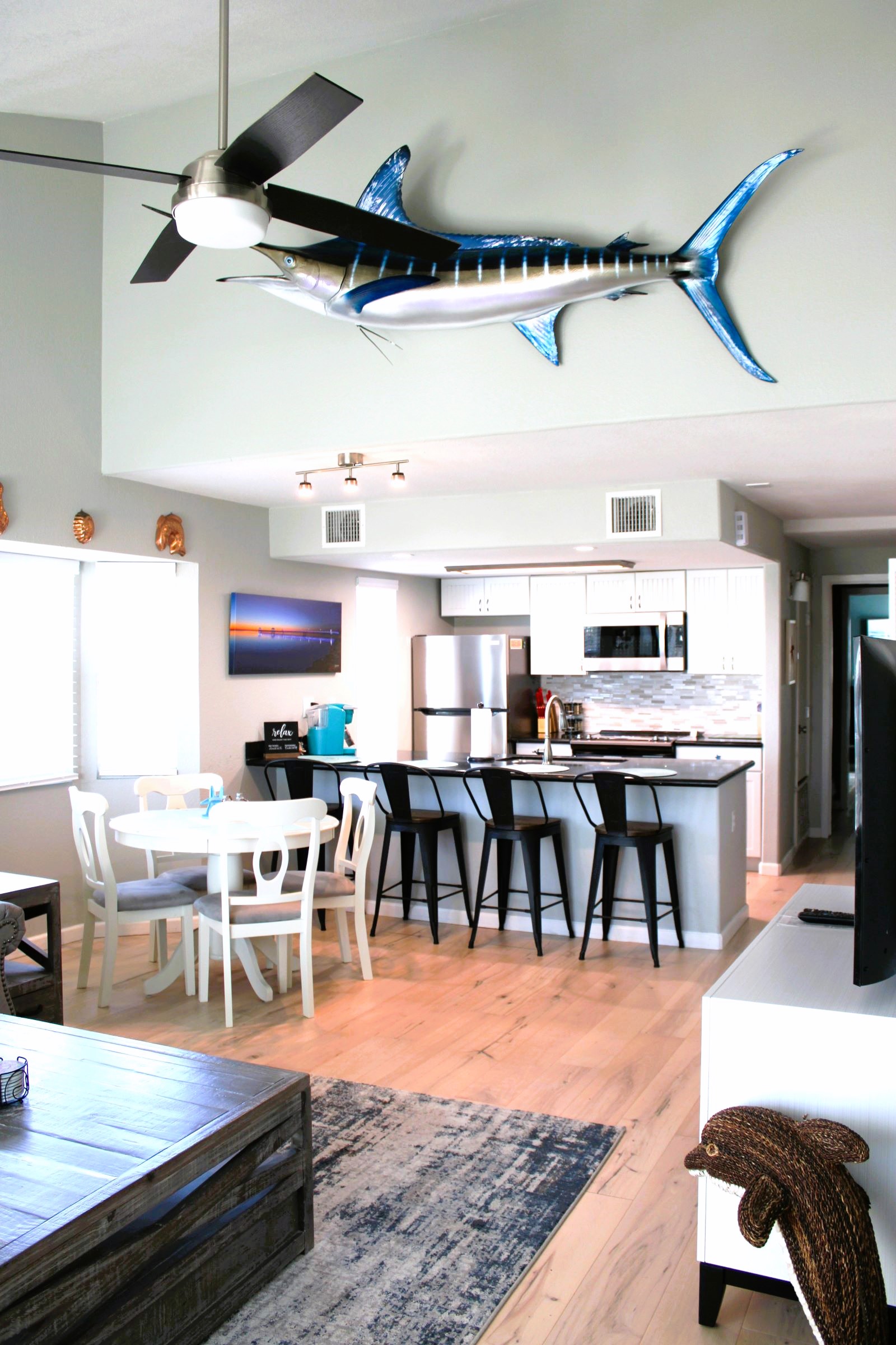 Bayfront two-bedroom condo | Photo 15