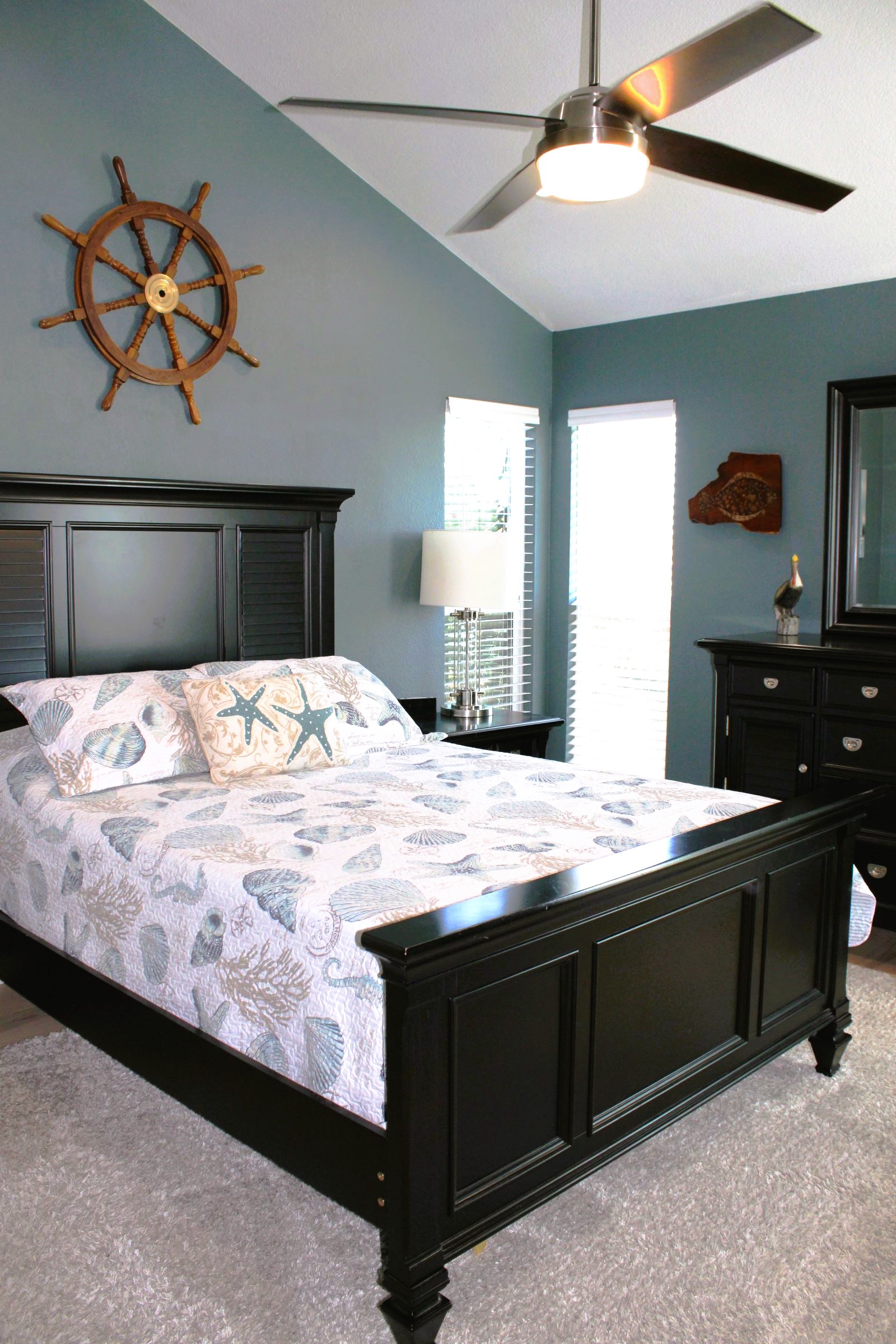 Bayfront two-bedroom condo | Photo 16