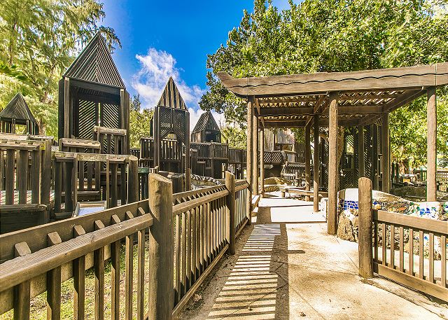This playground is a short walk or drive from Kaha Lani Resort. A great play spot for kids!
