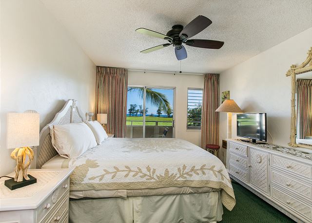 Ocean View Bedroom, King Bed