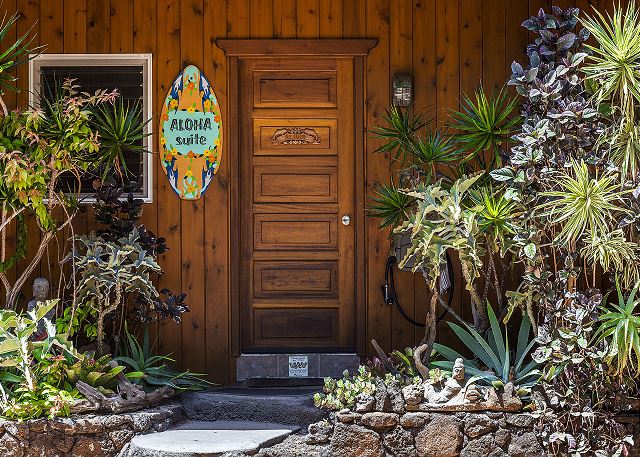 Aloha Suite Private Entrance
