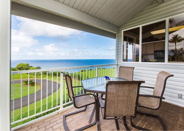 Front Lanai with spectacular Ocean Views