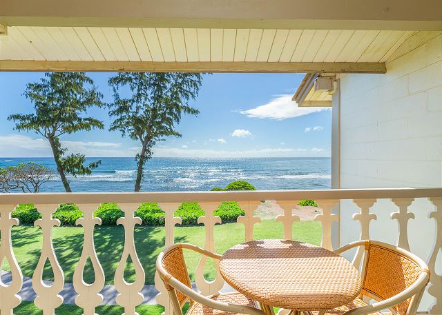 Oceanfront View Lanai