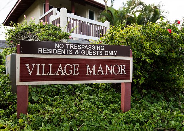 Located in Kapaa town, walk to grocery stores, shops and dining
