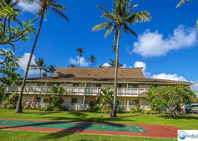 Beautiful Plantation Hale Suites in Waipouli
