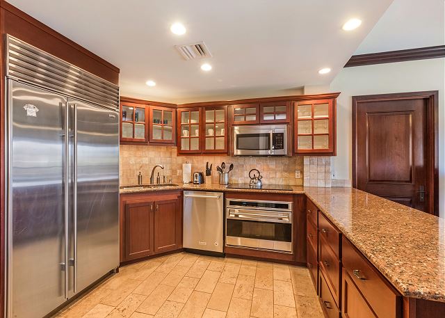 Full kitchen with Wolf Range and Subzero Fridge