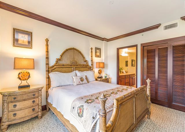 Master bedroom with King bed & private bathroom.