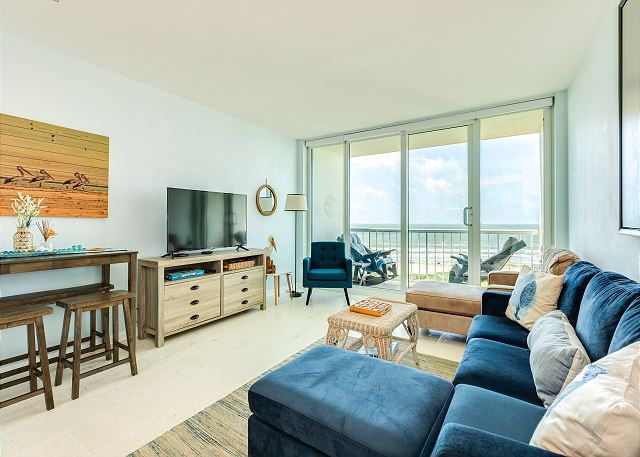 0709 Ocean Breeze Haven  Beachfront Coastal Escape  Sleeps 4