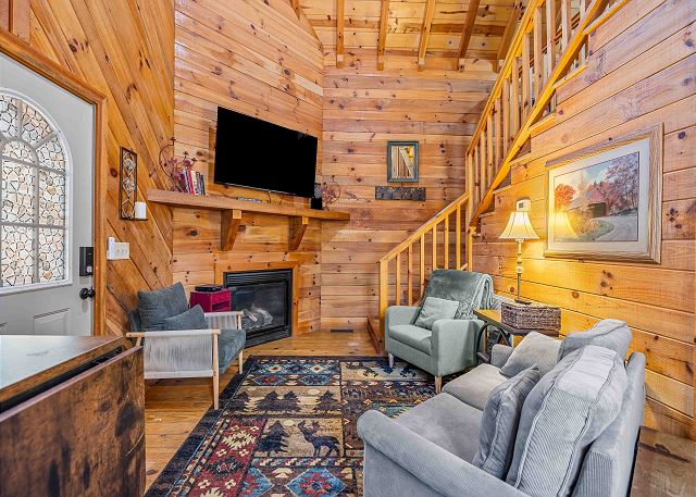 Firefly Hill | Photo 4