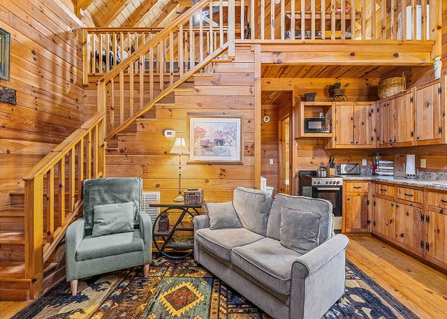 Firefly Hill | Photo 2